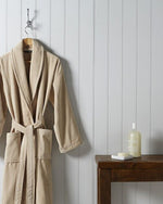 كريستي "رداء علوي" في الحجر