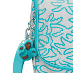 حقيبة غداء كبيرة من كيبلينج نيو كيشيرو ميتاليك بالم مع جراب عربة C2I5412-1PM