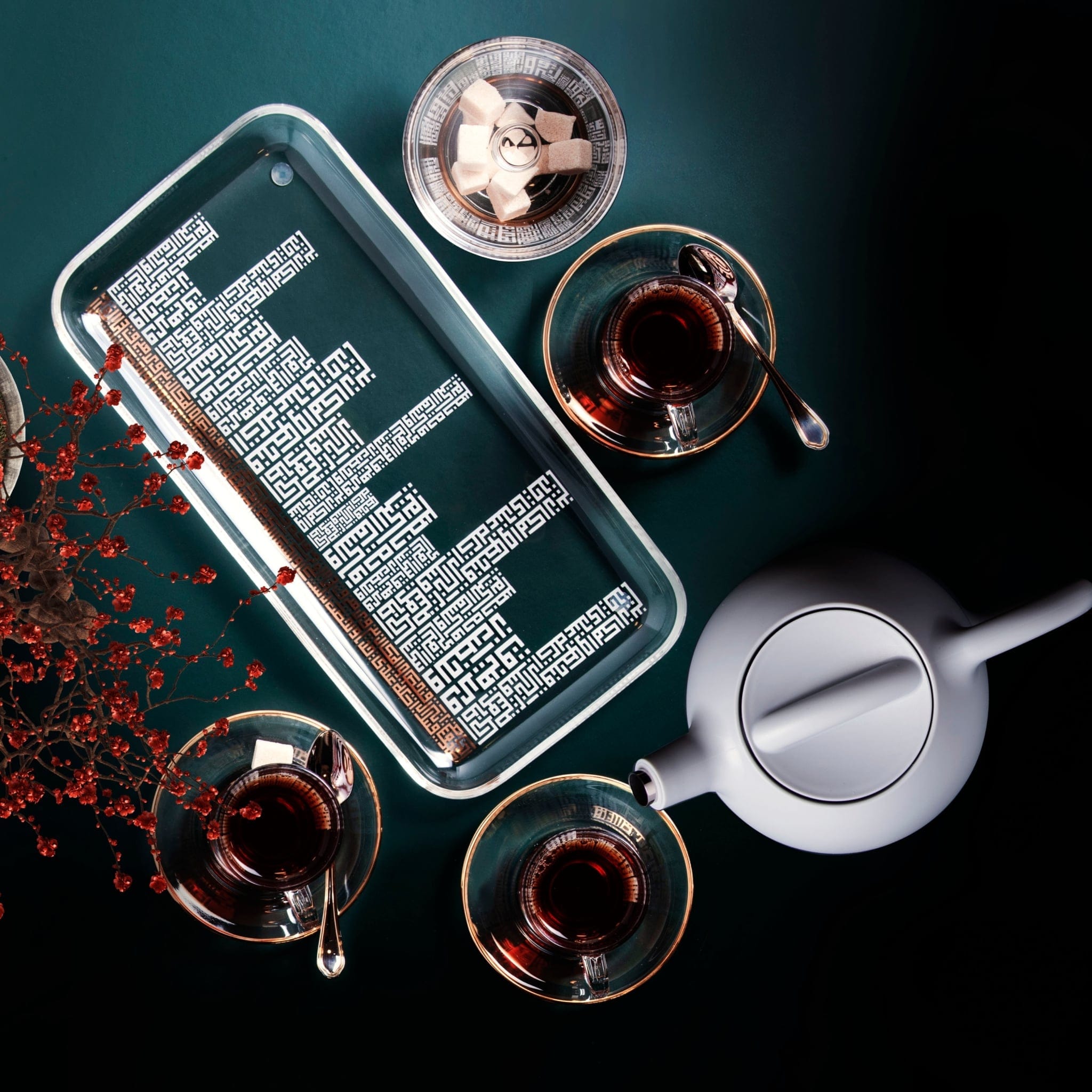 مجموعة ديملاج أبراج من 6 فناجين شاي وصحون (ذهبي)