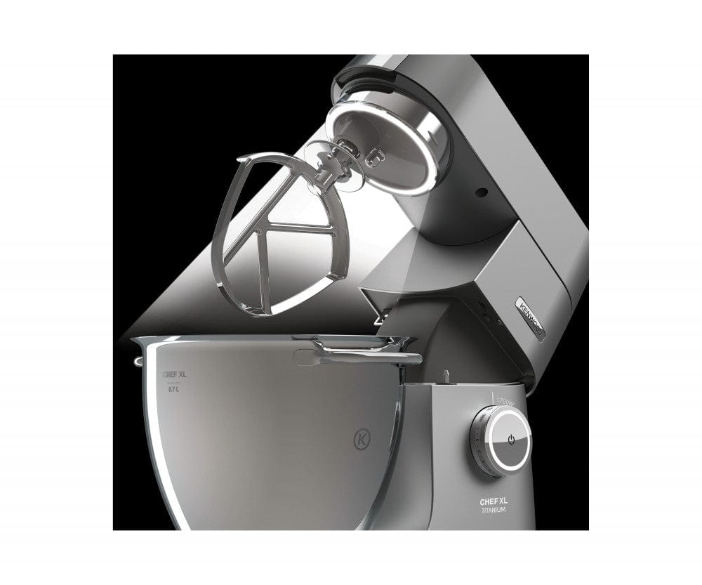 ماكينة مطبخ كينوود تيتانيوم سعة 6.7 لتر