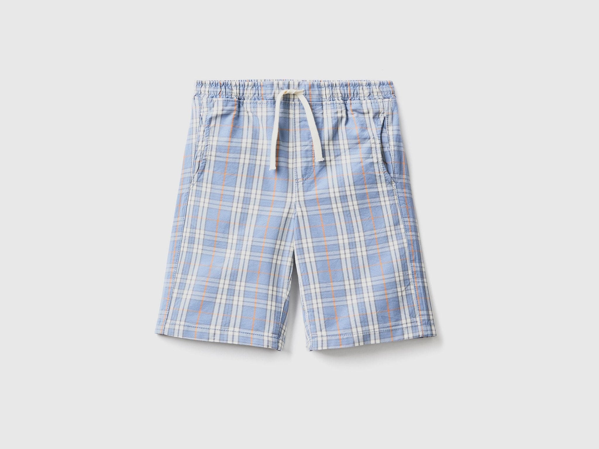 Check shorts in 100% cotton