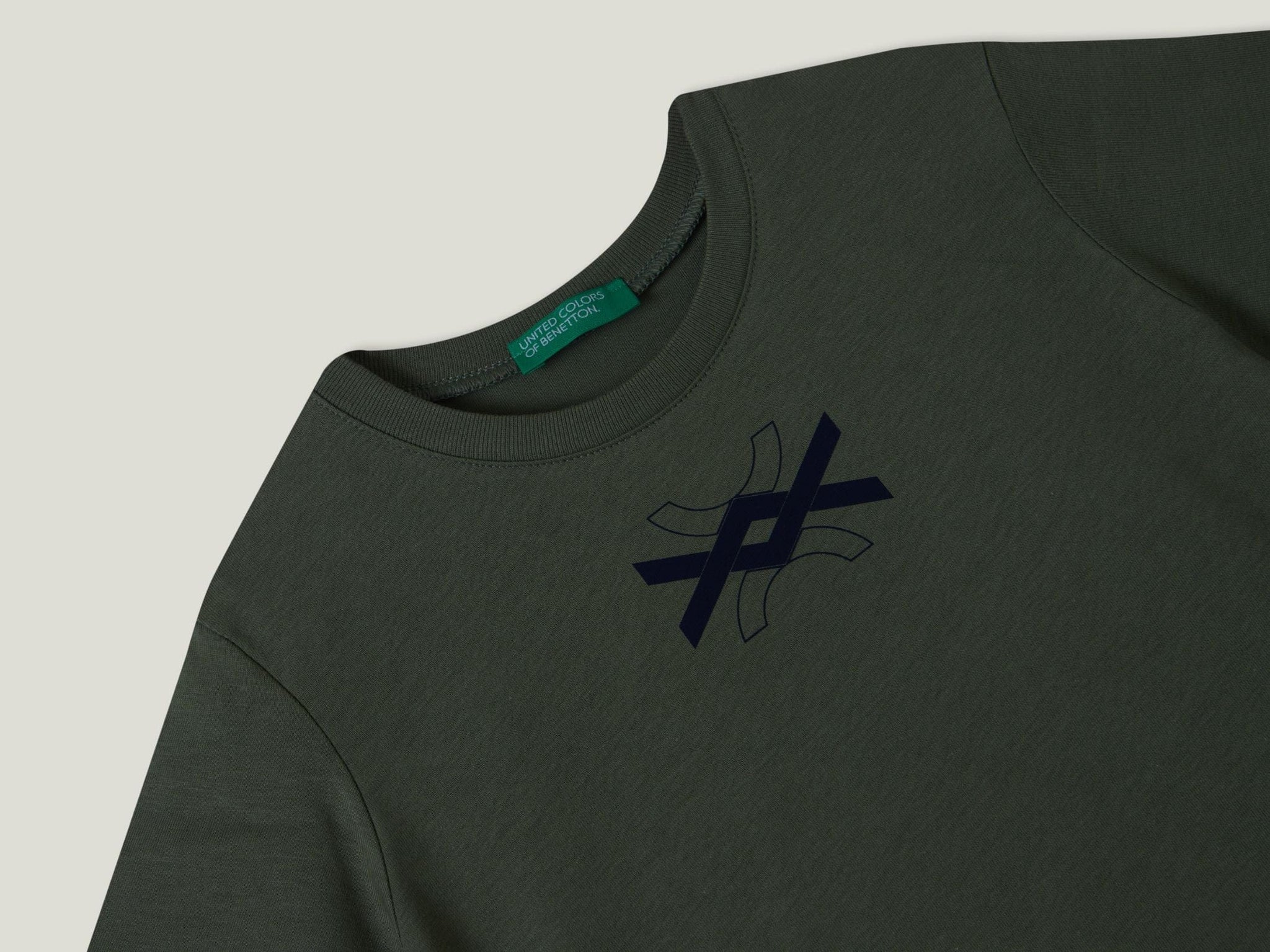 تي شيرت قطني 100% مع شعار