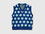 Vest with fruit pattern