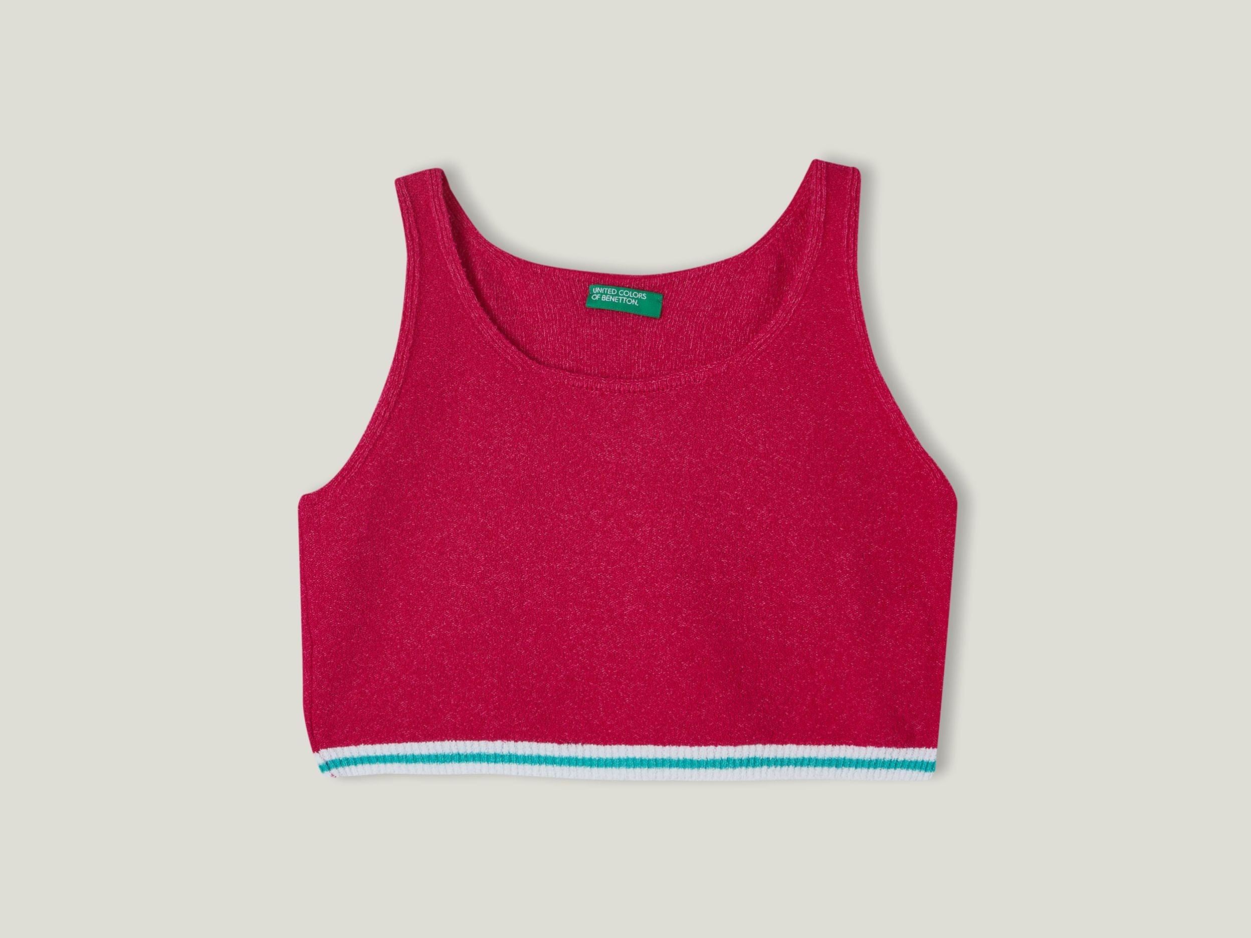 Short top in bouclé yarn