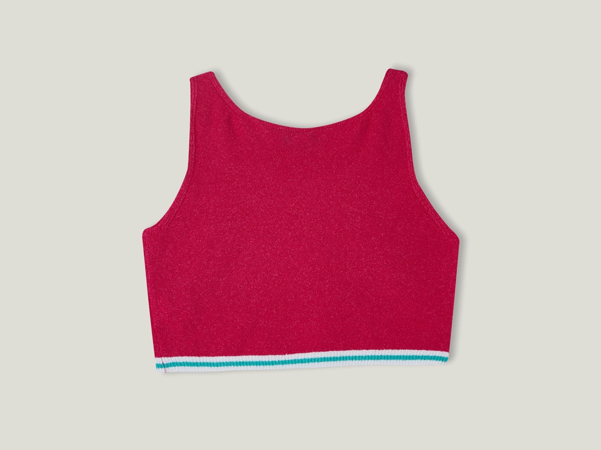 بلوزة قصيرة من خيوط البوكل