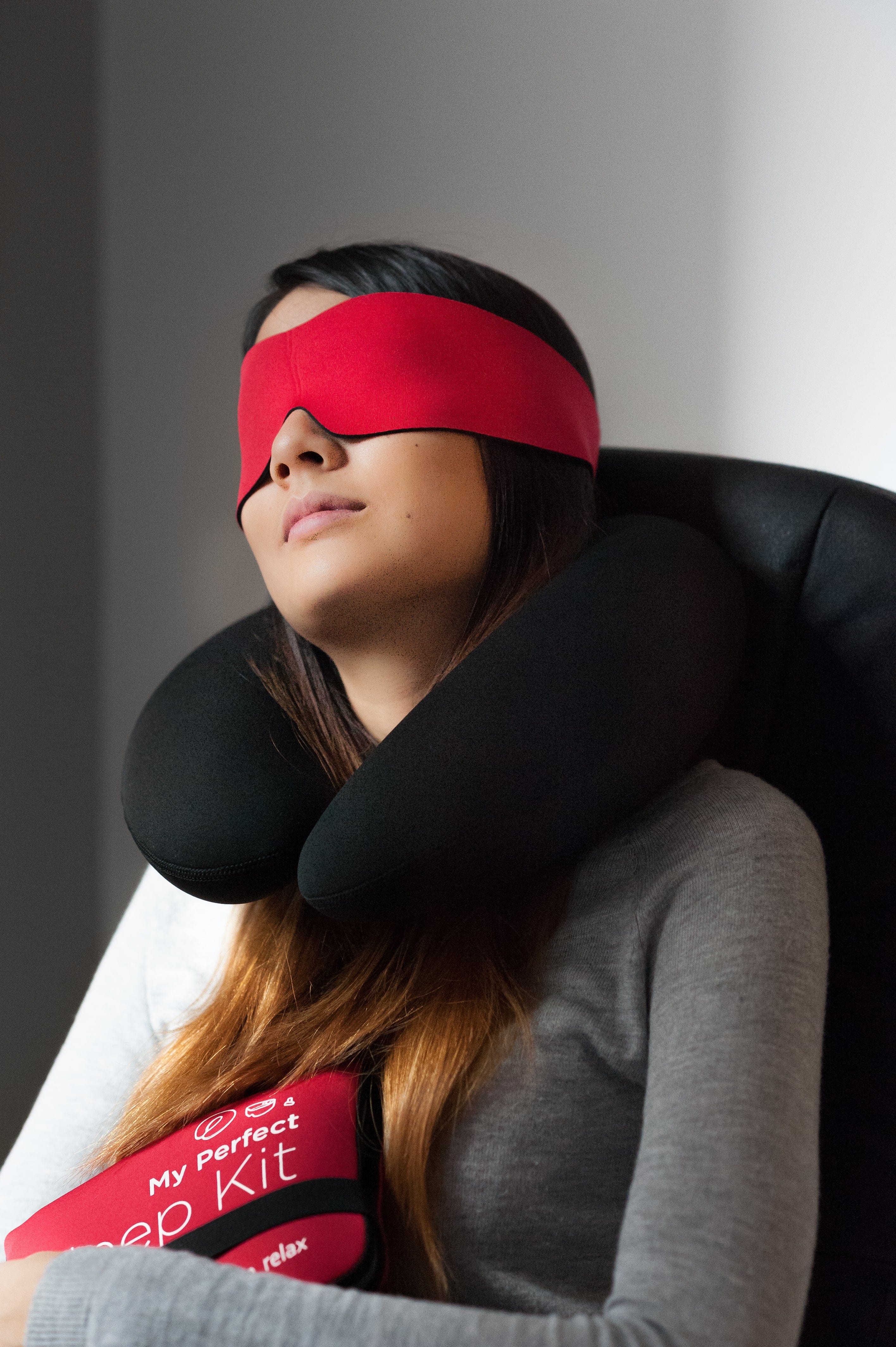 مجموعة النوم المثالية باللون الأحمر