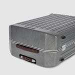 حقيبة بيكوادرو بي كيو إل إم بإطار صلب، مقاس 68 سم، مناسبة لتسجيل الوصول، لون أسود/بني فاتح - Bv4427Pqlm/Ncu