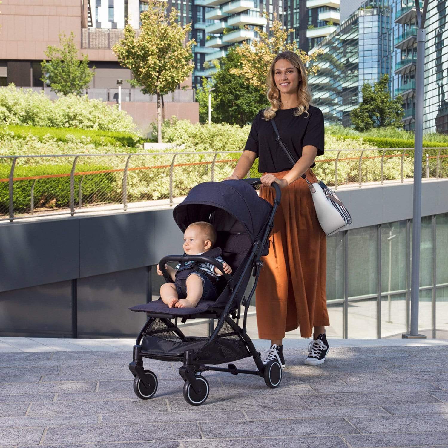 عربة أطفال شيكو ترولي مي ستون