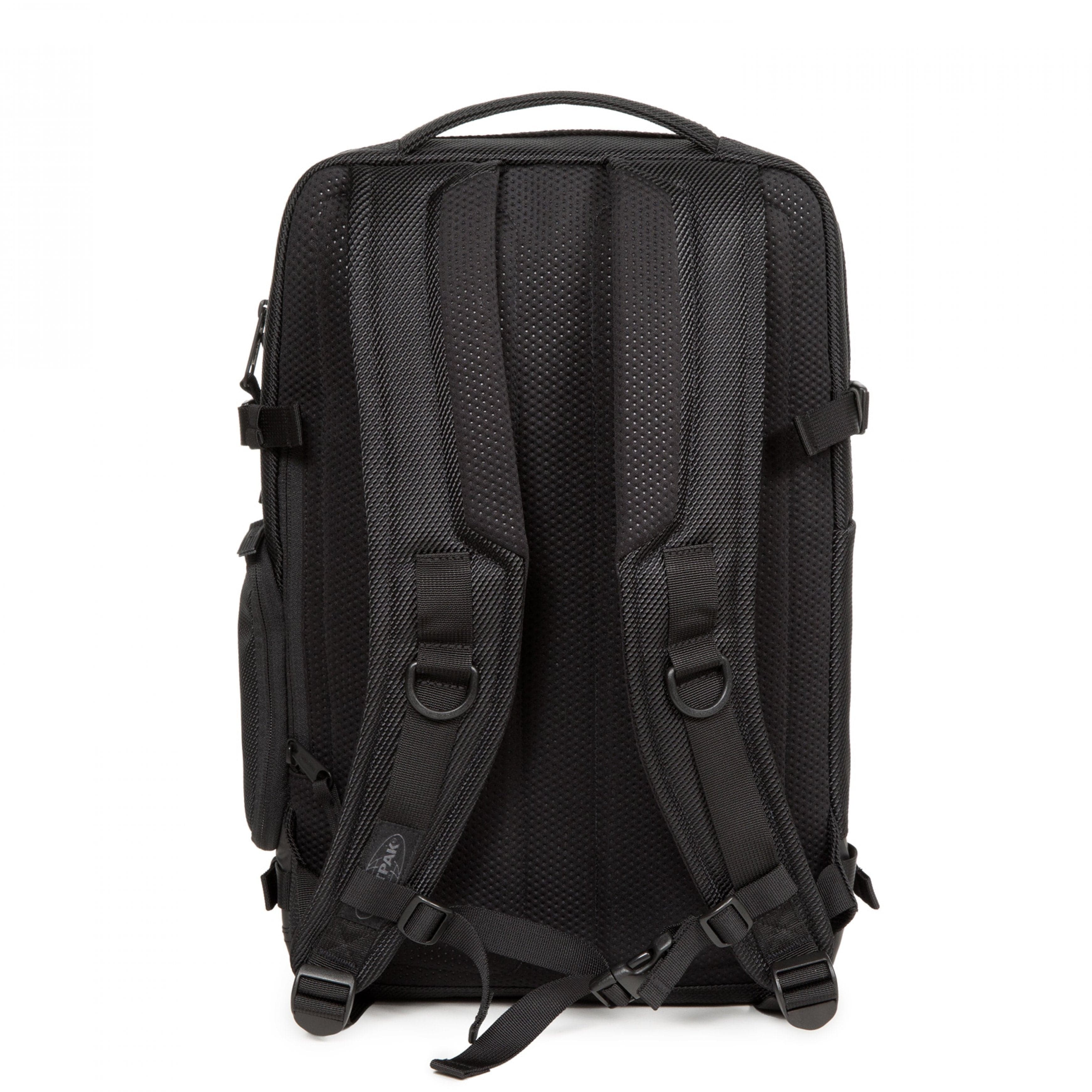 حقيبة ظهر متوسطة الحجم من Eastpak Tecum M Cnnct - EK00091D80W1