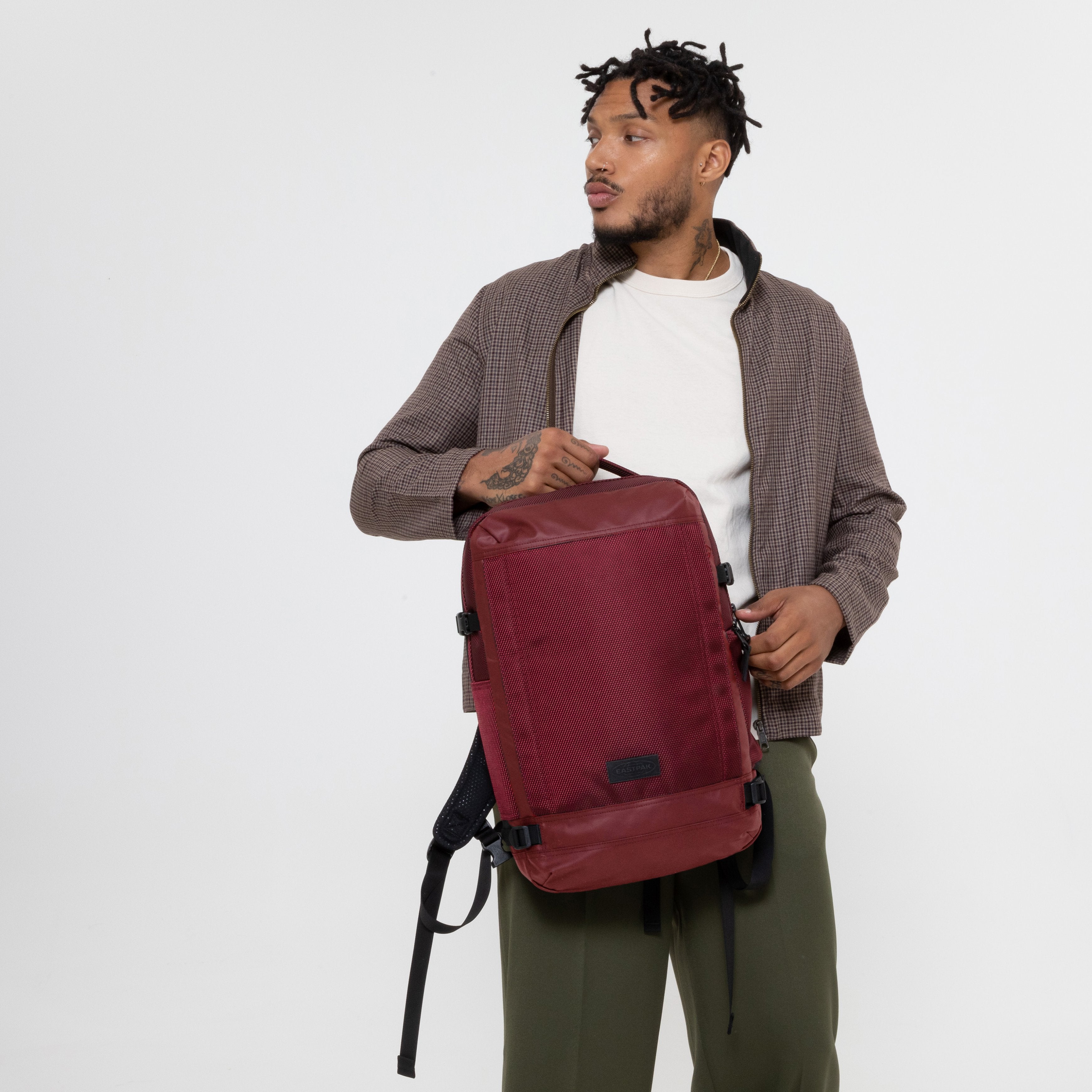 EASTPAK-Tecum M-Medium Backpack with laptop compartment-CNNCT Burgundy-EK00091DW341