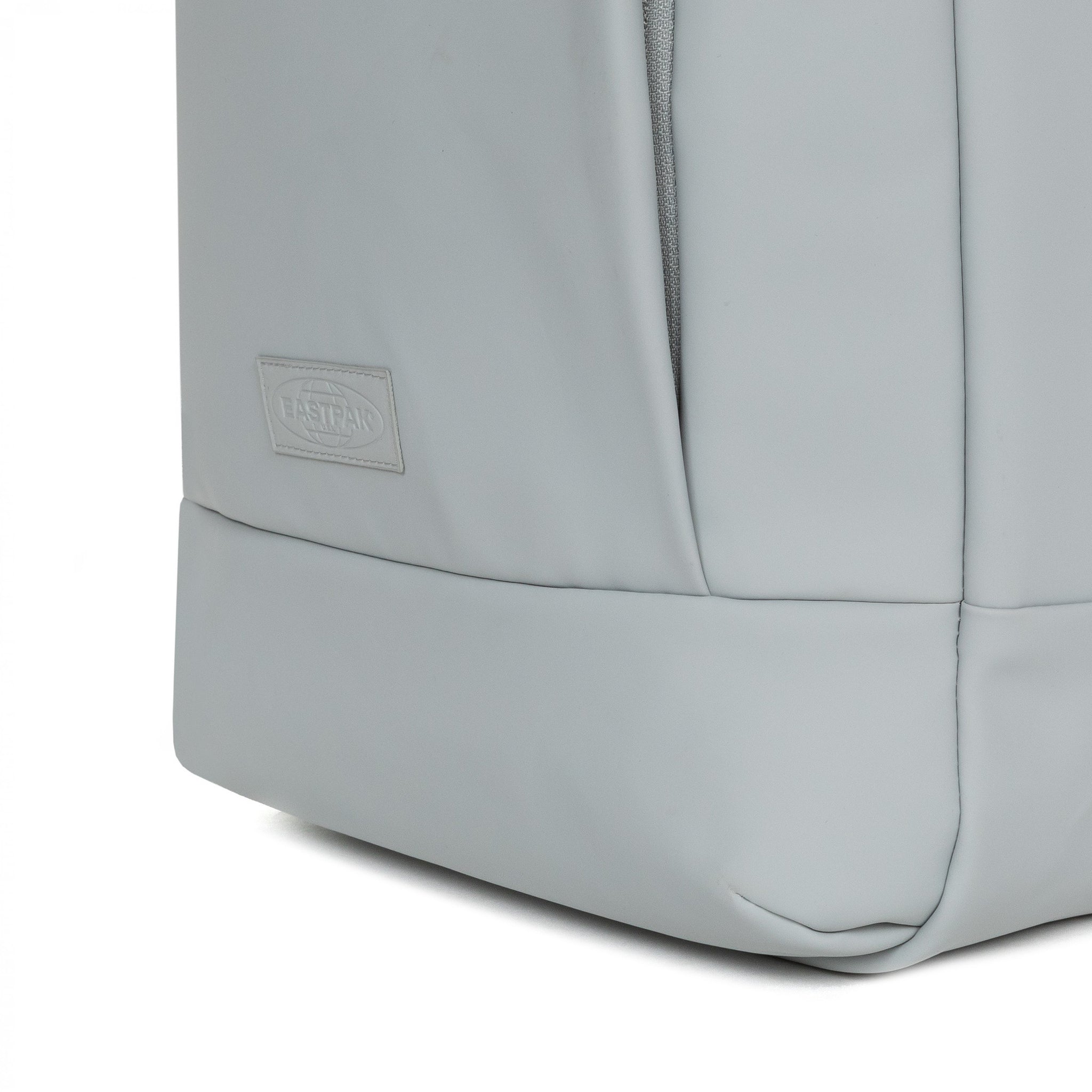 حقيبة ظهر إيستباك تيكوم إف سي إن سي تي إف متوسطة الحجم رمادية غير لامعة - EK0A5BE92F61