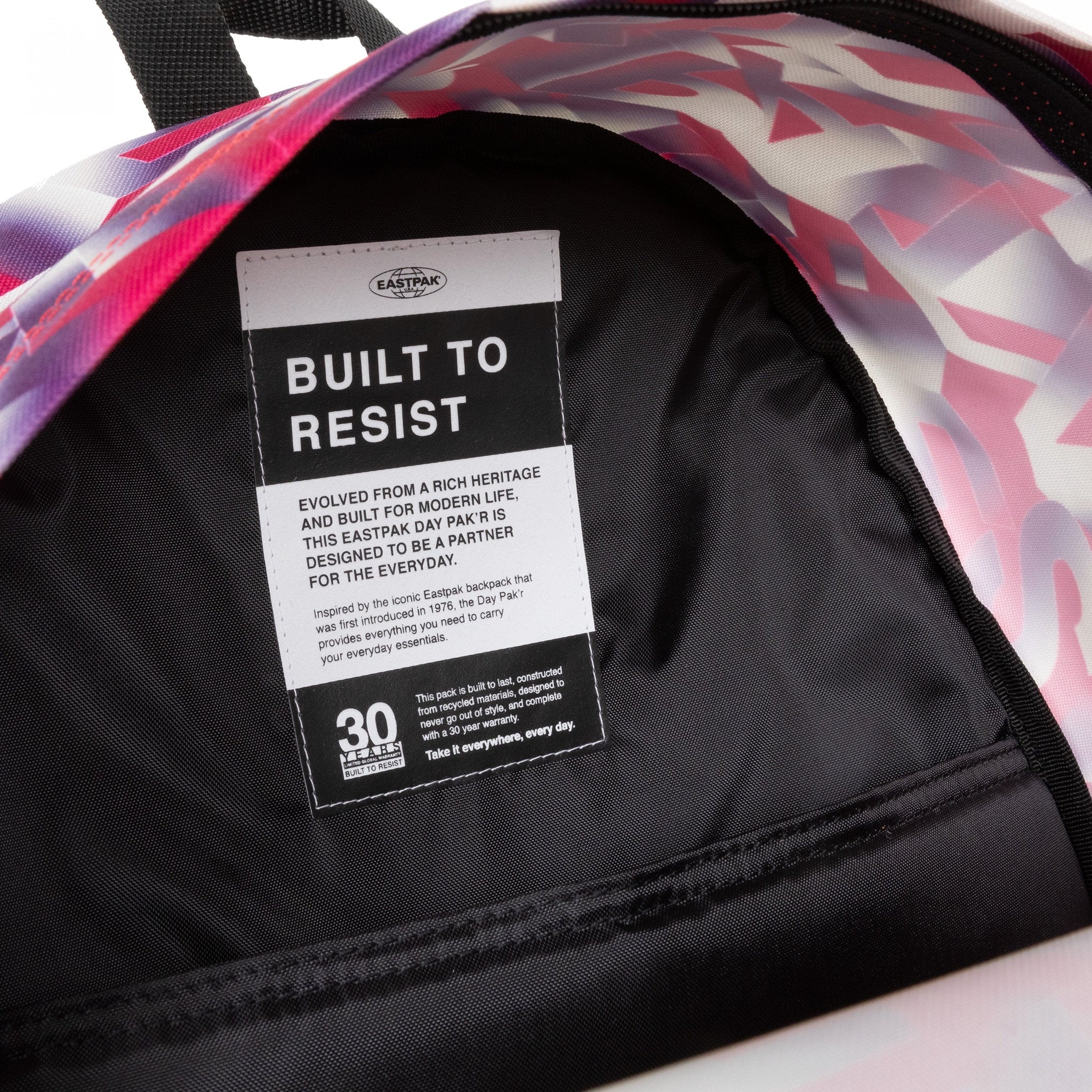 حقيبة ظهر إيست باك داي باك آر بلوك تايب جرانيت متوسطة الحجم - EK0A5BG46D8