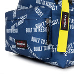 حقيبة ظهر Eastpak Day Pak'R Bold Btr Navy متوسطة الحجم - EK0A5BG47D4