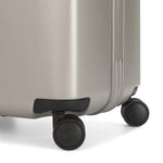 حقيبة سفر كيبلينج كيوريوسيتي إم متوسطة الحجم بعجلات معدنية لامعة C2I3158-48I