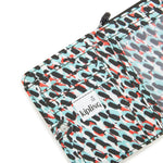 محفظة كيبلينج متوسطة الحجم بطبعة تجريدية من Money Love C2I6791-GN6