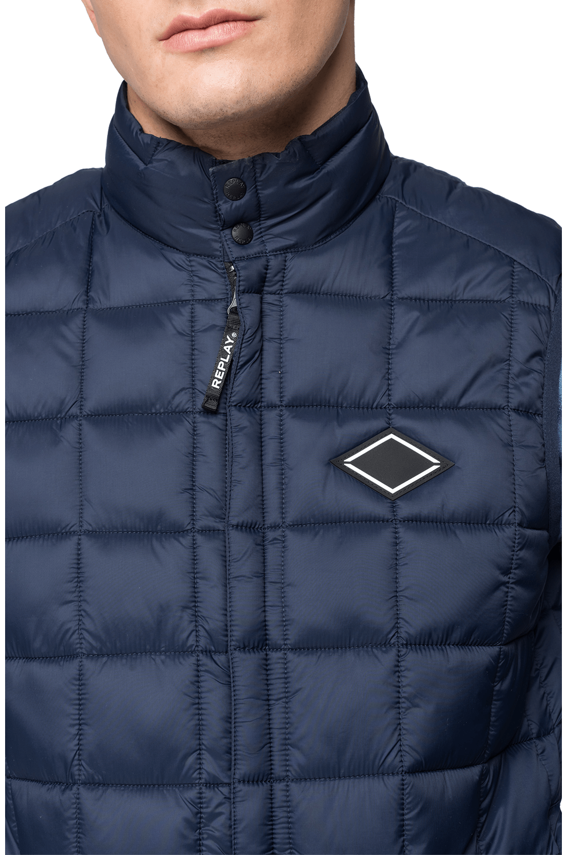 سترة نايلون معاد تدويرها