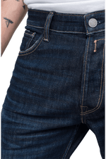 بنطال جينز دوني بقصّة مدببة