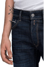 بنطال جينز غروفر بقصّة مستقيمة