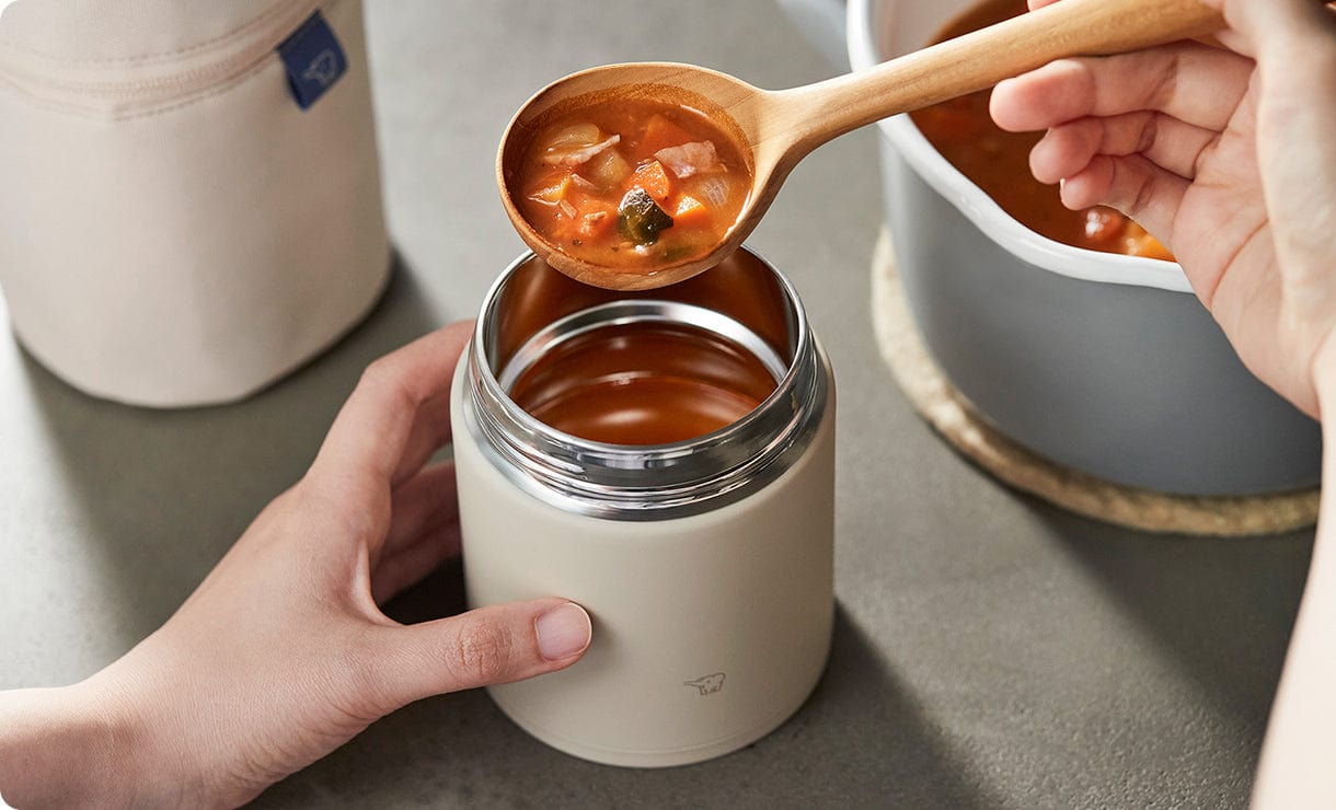 وعاء طعام من الفولاذ المقاوم للصدأ من زوجيروشي، سعة 0.3 لتر، لون بيج.