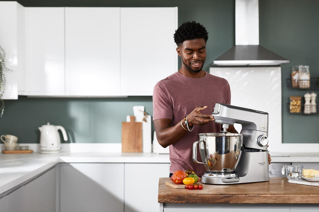 ماكينة المطبخ كينوود تيتانيوم