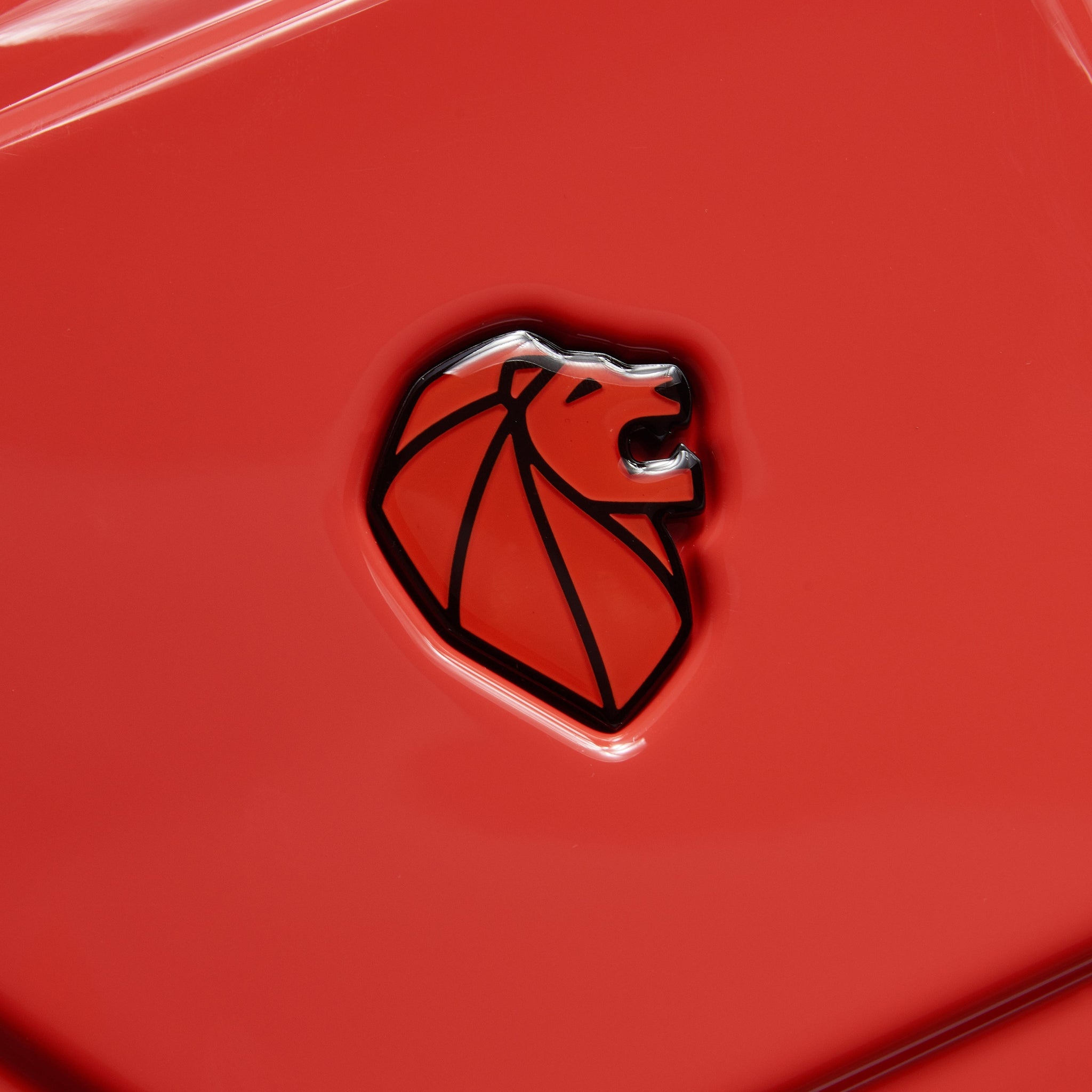 عربة بيجو فوياجيز ترافل 73 سم صلبة بأربع عجلات مزدوجة لتسجيل الوصول وصندوق الأمتعة 