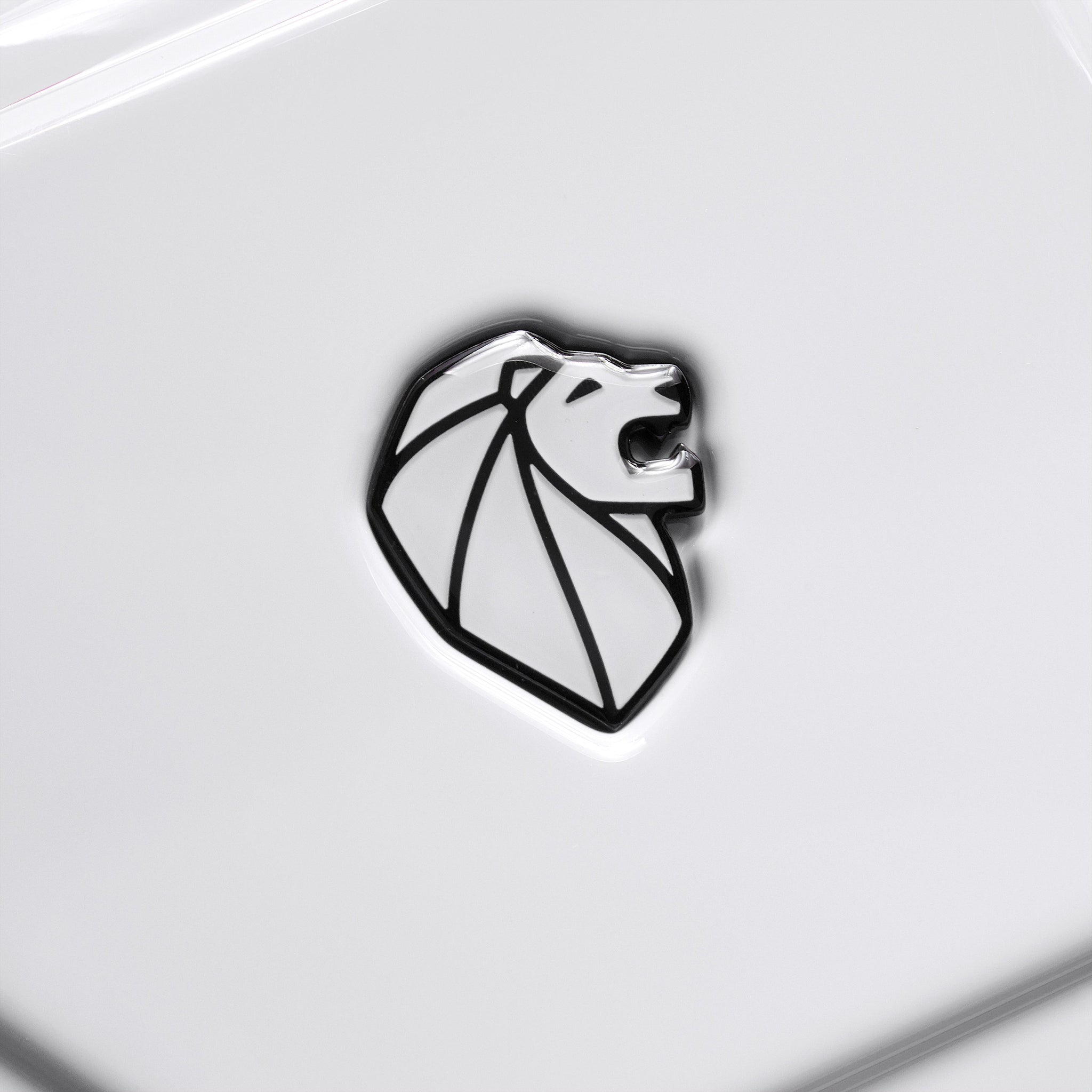 عربة بيجو فوياجيز ترافل 73 سم صلبة بأربع عجلات مزدوجة لتسجيل الوصول وصندوق الأمتعة 